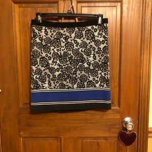 Women’s stretchy skirt new without tags